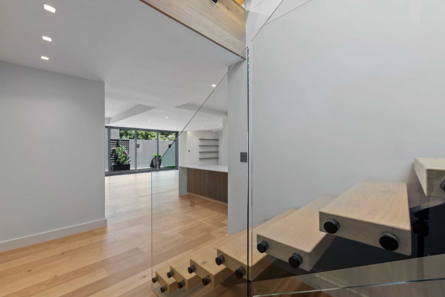 5 Bedroom Property for Sale in Camps Bay Western Cape